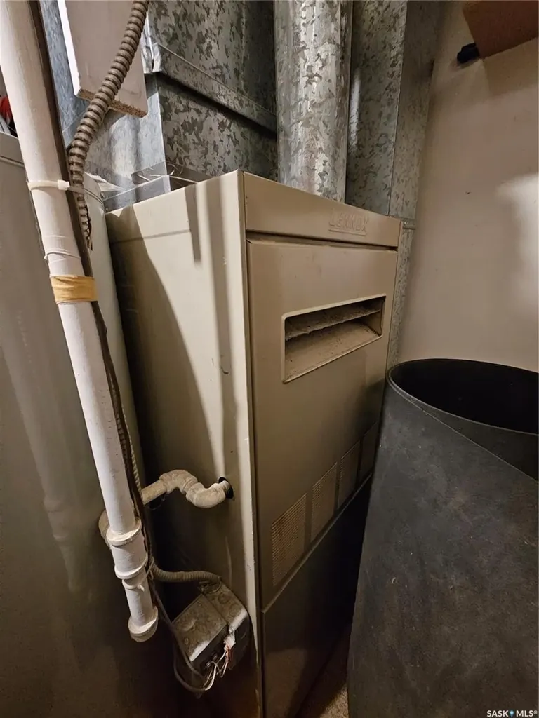 432 E Road Allowance Leader SK S0N 1H0