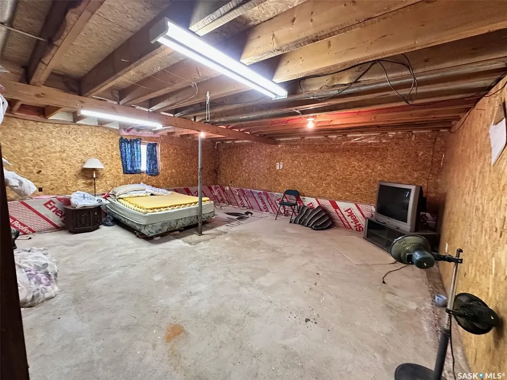 706 Railway Street Chitek Lake SK S0J 0L0