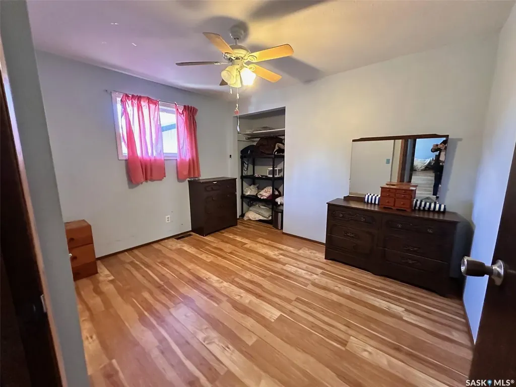 706 Railway Street Chitek Lake SK S0J 0L0