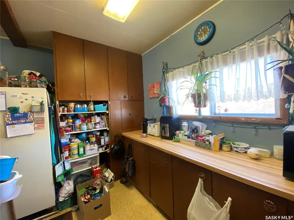 819 3rd Avenue N Alsask SK S0L 0A8