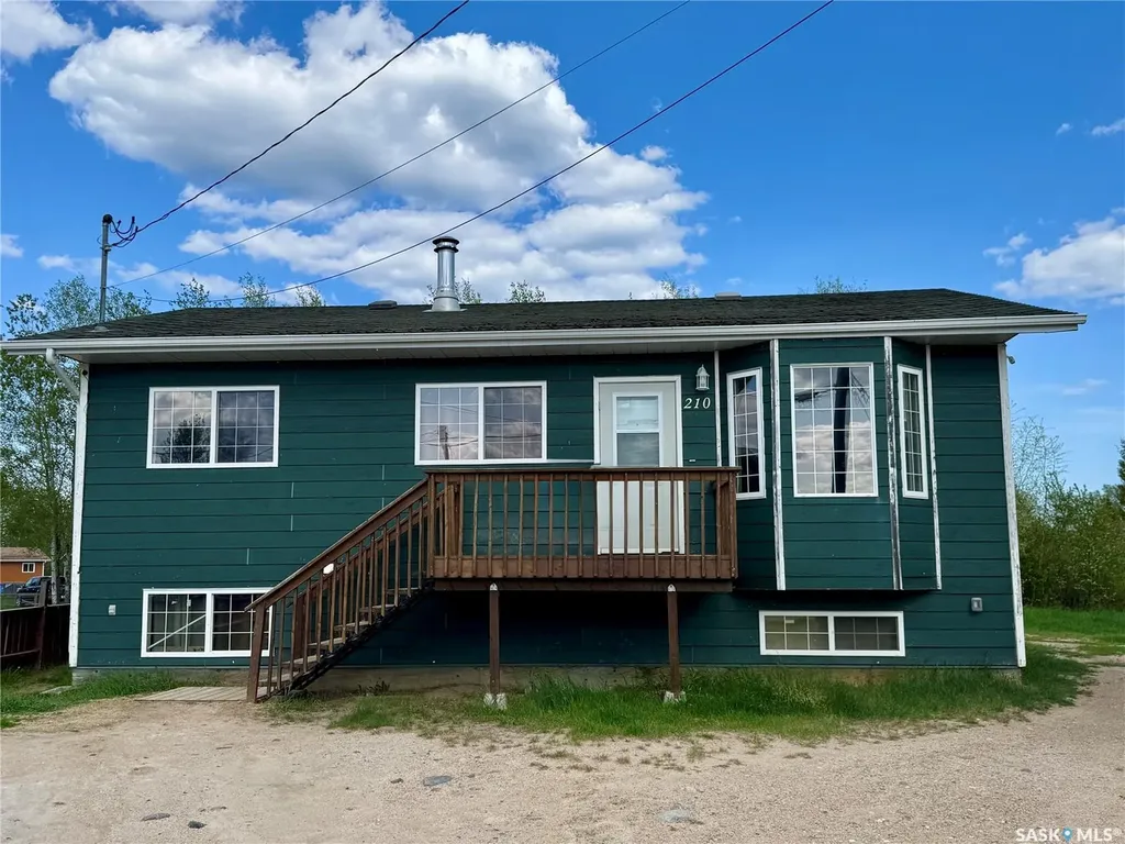 210 Bouvier Crescent Beauval SK S0M 0A1