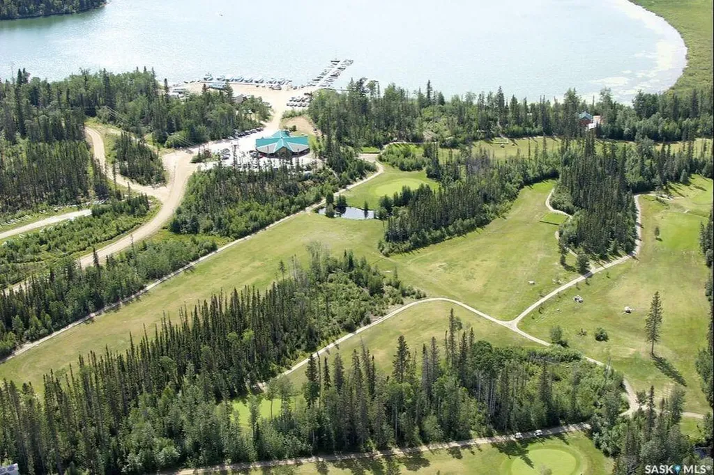 233 Eagle Point Drive La Ronge SK S0J 1L0