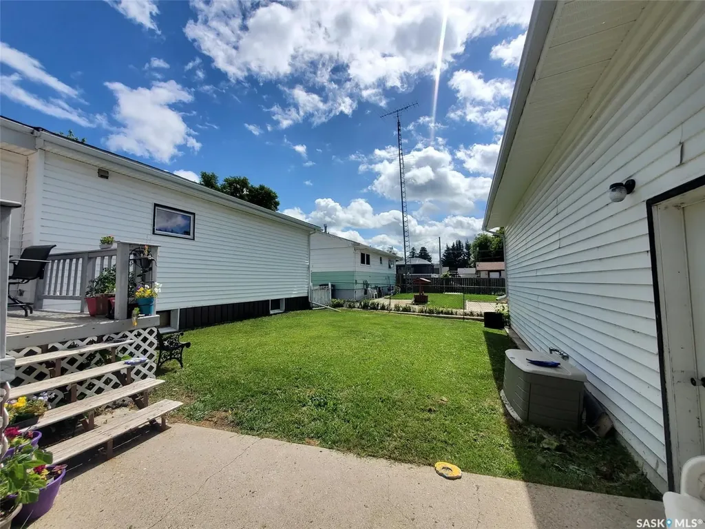 902 Francis Street Grenfell SK S0G 2B0