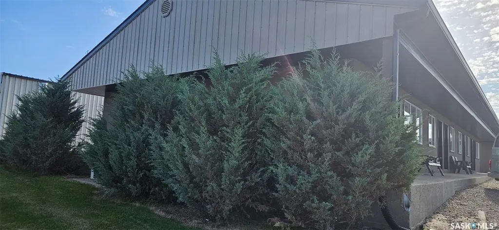 720 8th Street W Nipawin SK S0E 1E0