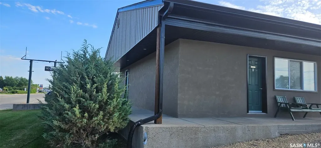 720 8th Street W Nipawin SK S0E 1E0