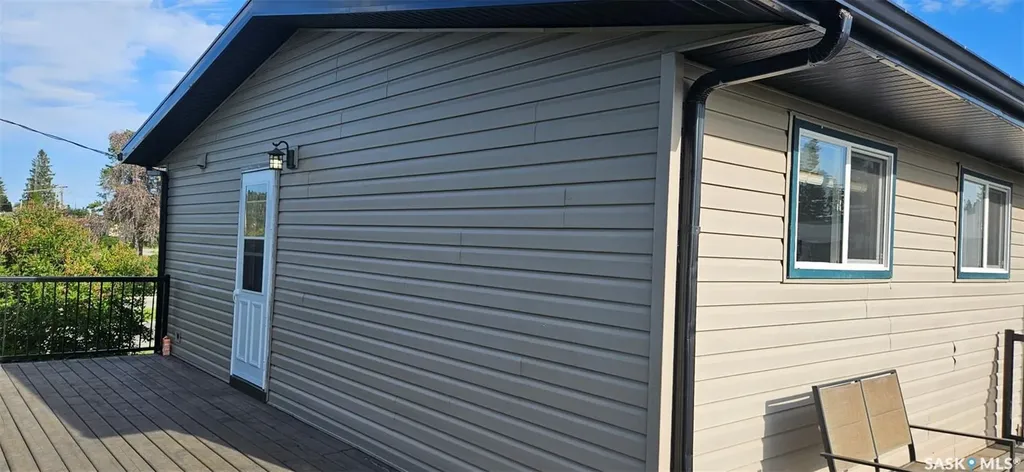 720 8th Street W Nipawin SK S0E 1E0