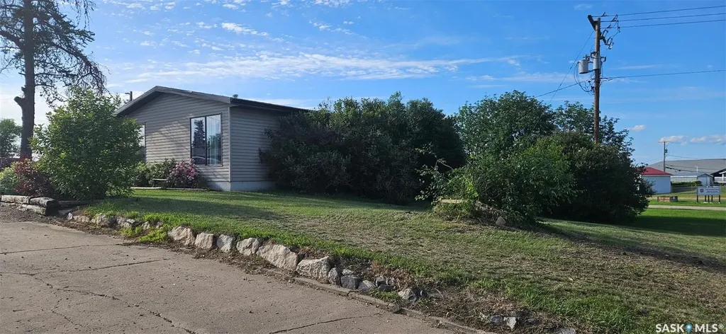 720 8th Street W Nipawin SK S0E 1E0