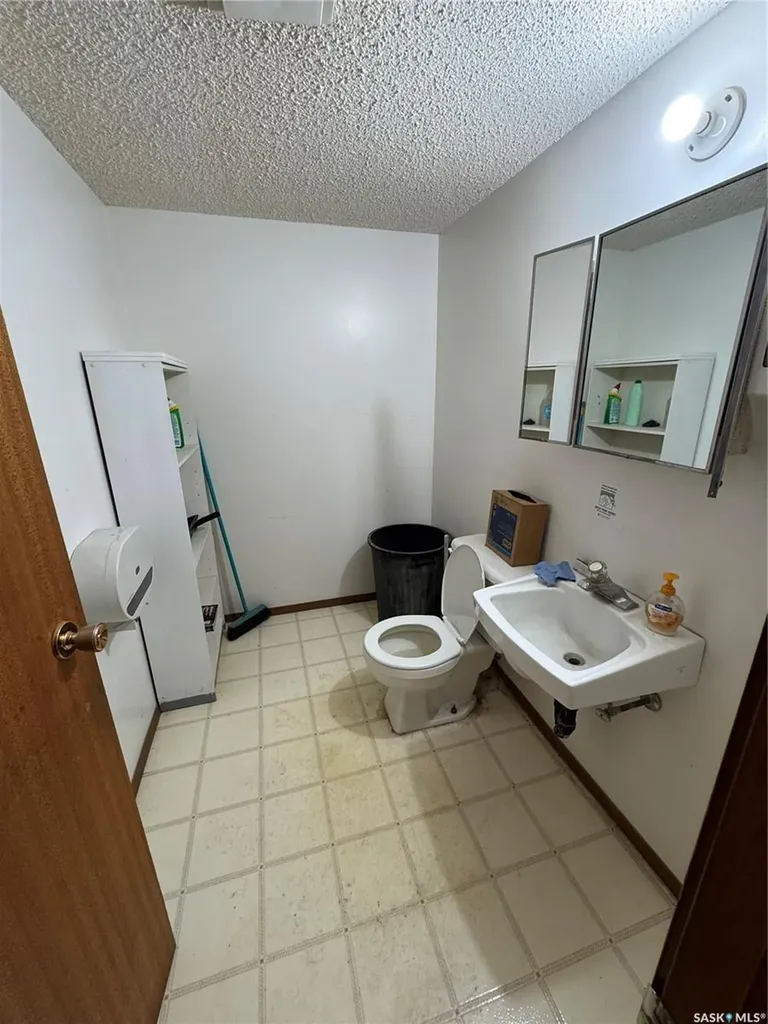 127 Keats Street Southey SK S0G 4P0