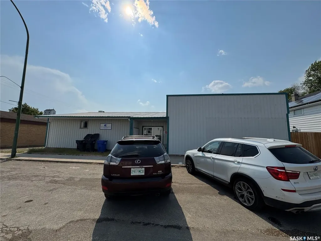 127 Keats Street Southey SK S0G 4P0