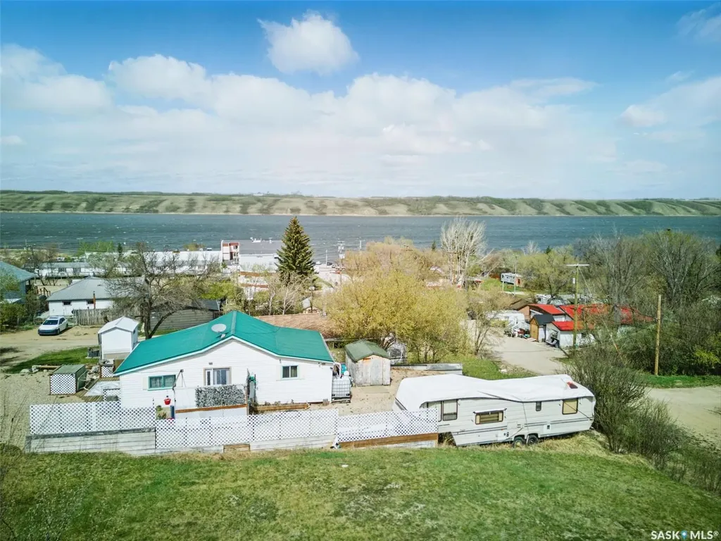 206 Regina Street Manitou Beach SK S0K 4T1