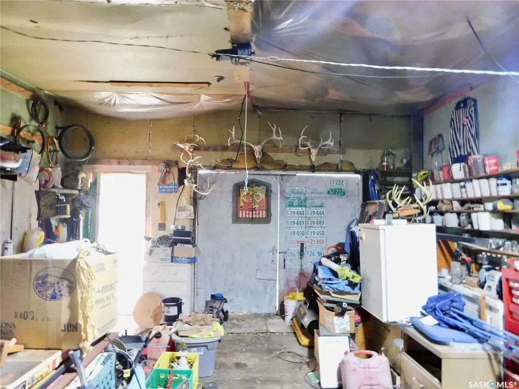1004 2nd Street N Rockglen SK S0H 3R1