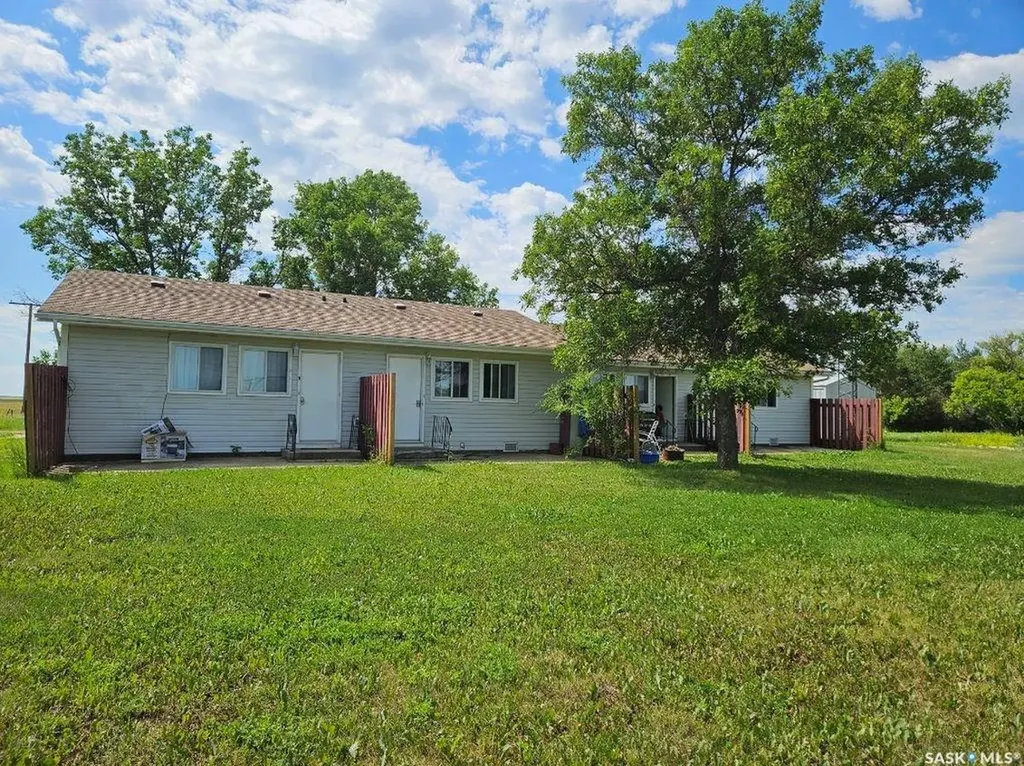 113-115 2nd Avenue NE Hodgeville SK S0H 2B0