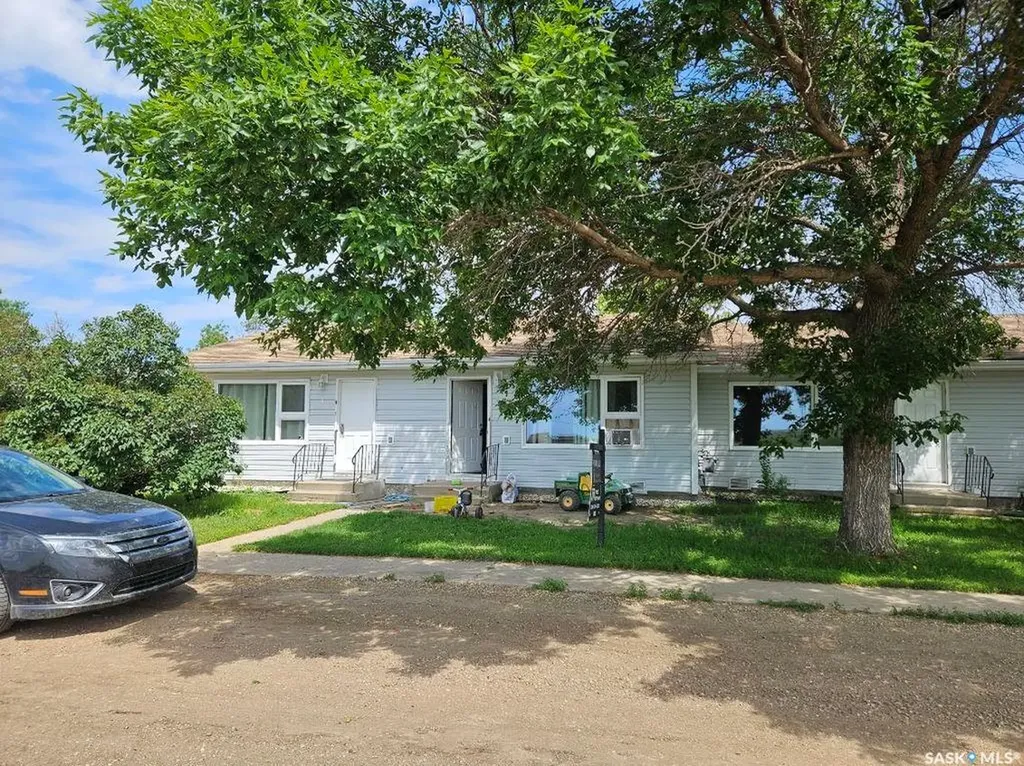 113-115 2nd Avenue NE Hodgeville SK S0H 2B0