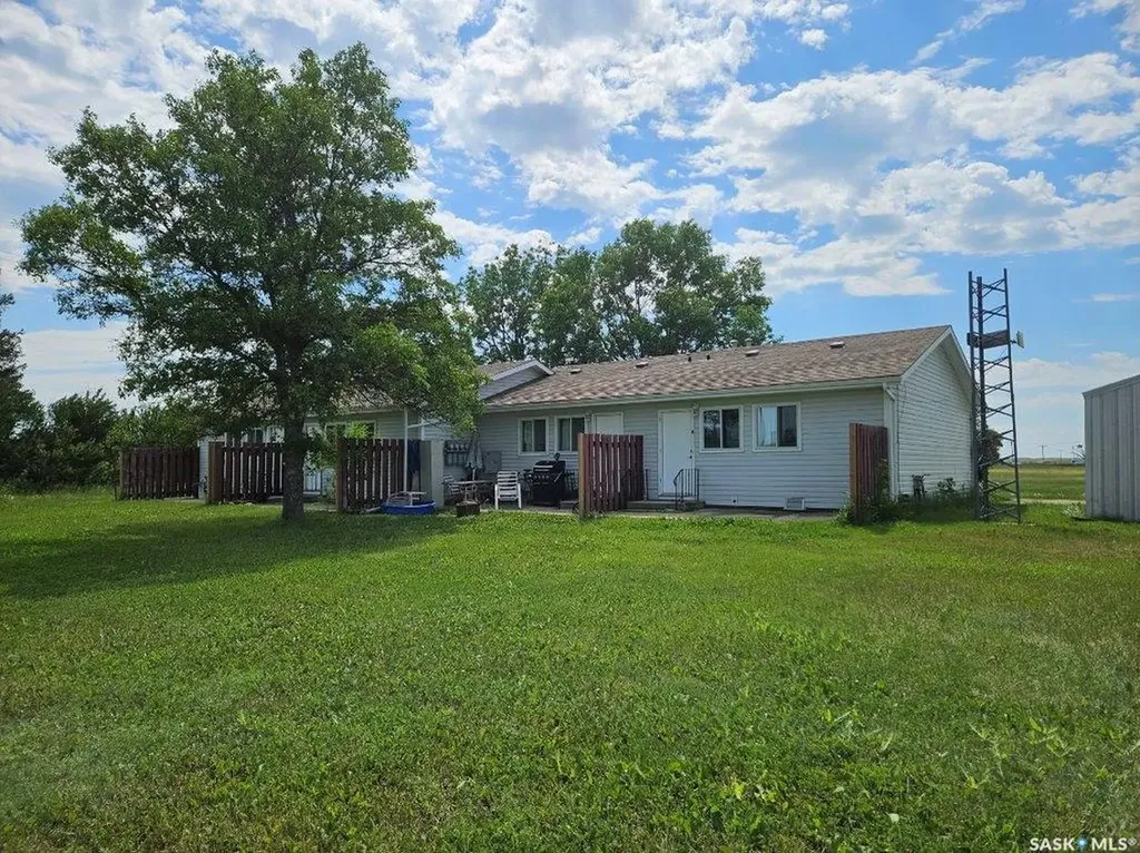 113-115 2nd Avenue NE Hodgeville SK S0H 2B0