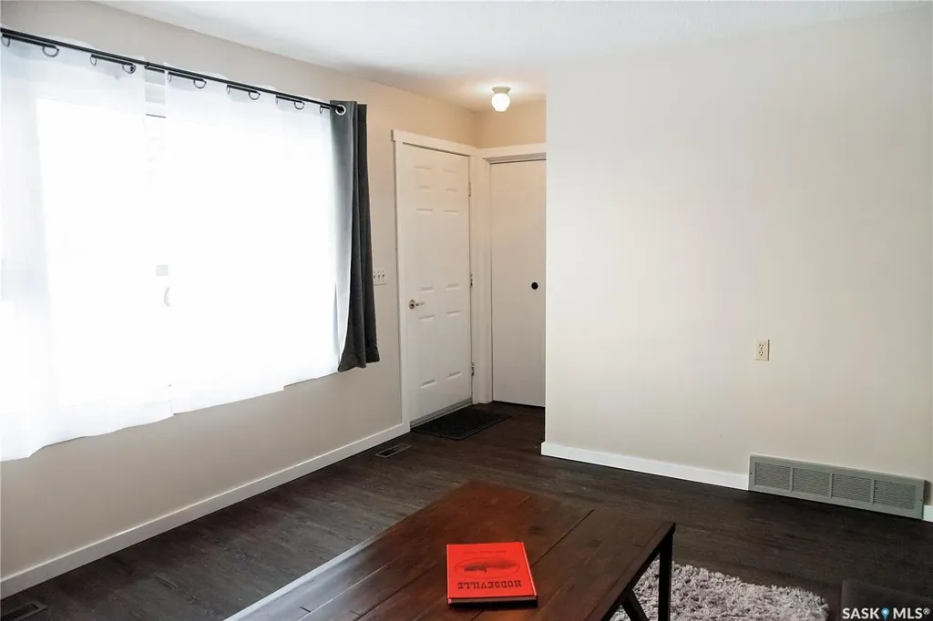 113-115 2nd Avenue NE Hodgeville SK S0H 2B0