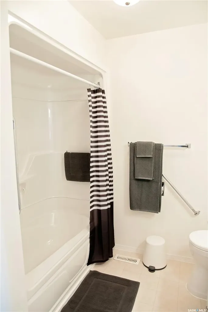 113-115 2nd Avenue NE Hodgeville SK S0H 2B0