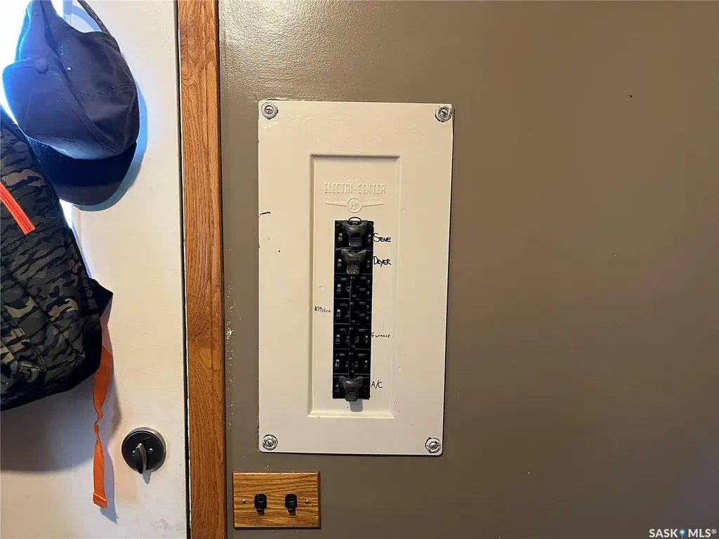 112 2nd Avenue W Gravelbourg SK S0H 1X0