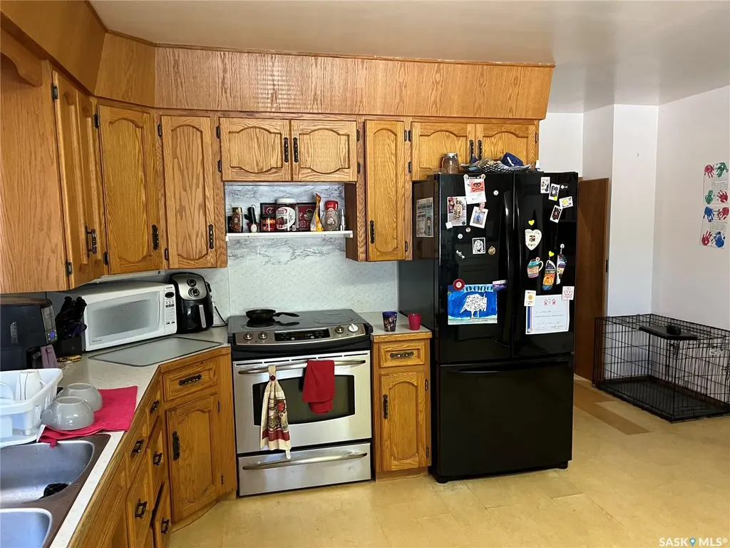 112 2nd Avenue W Gravelbourg SK S0H 1X0