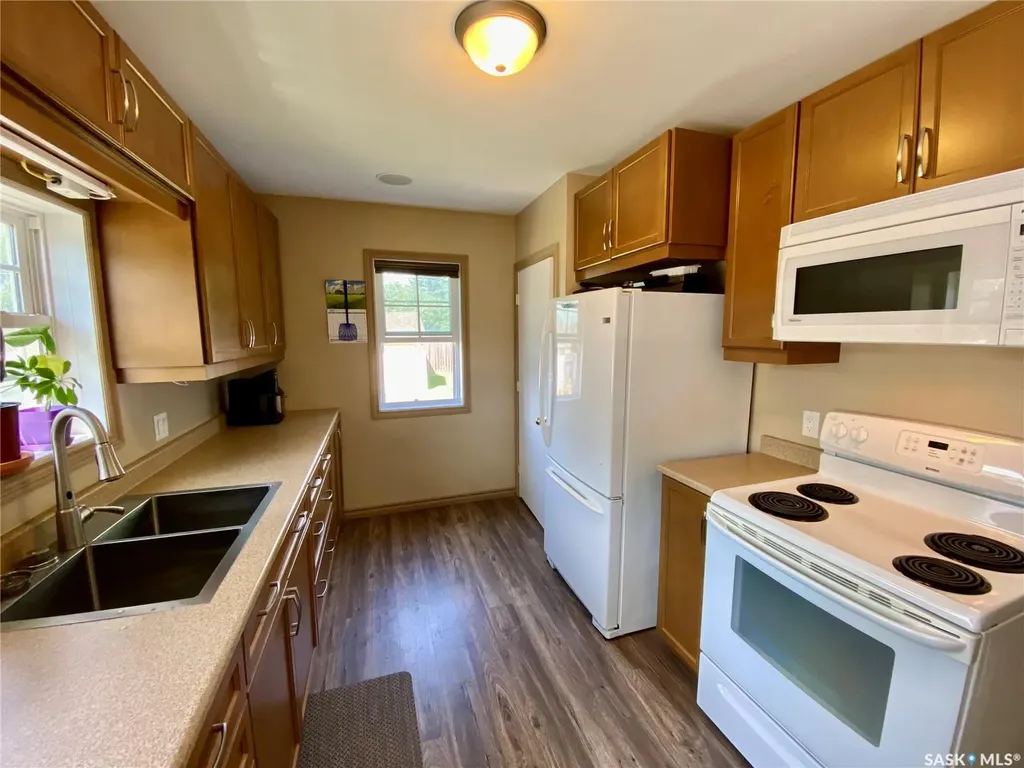 120 3rd Street W Carnduff SK S0C 0S0