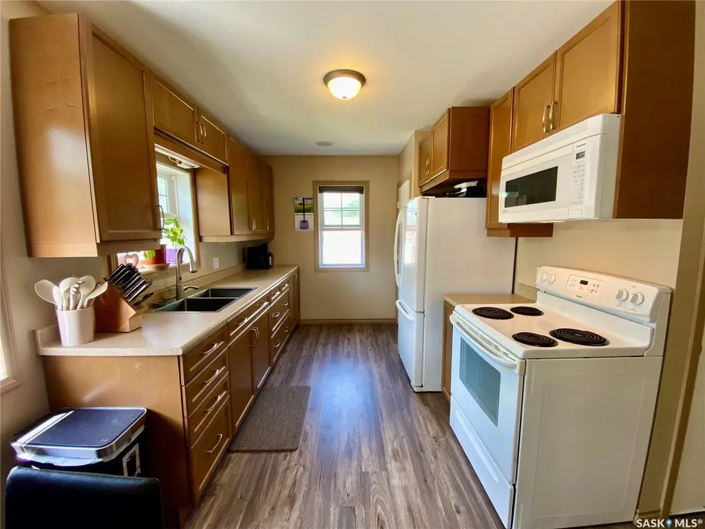 120 3rd Street W Carnduff SK S0C 0S0