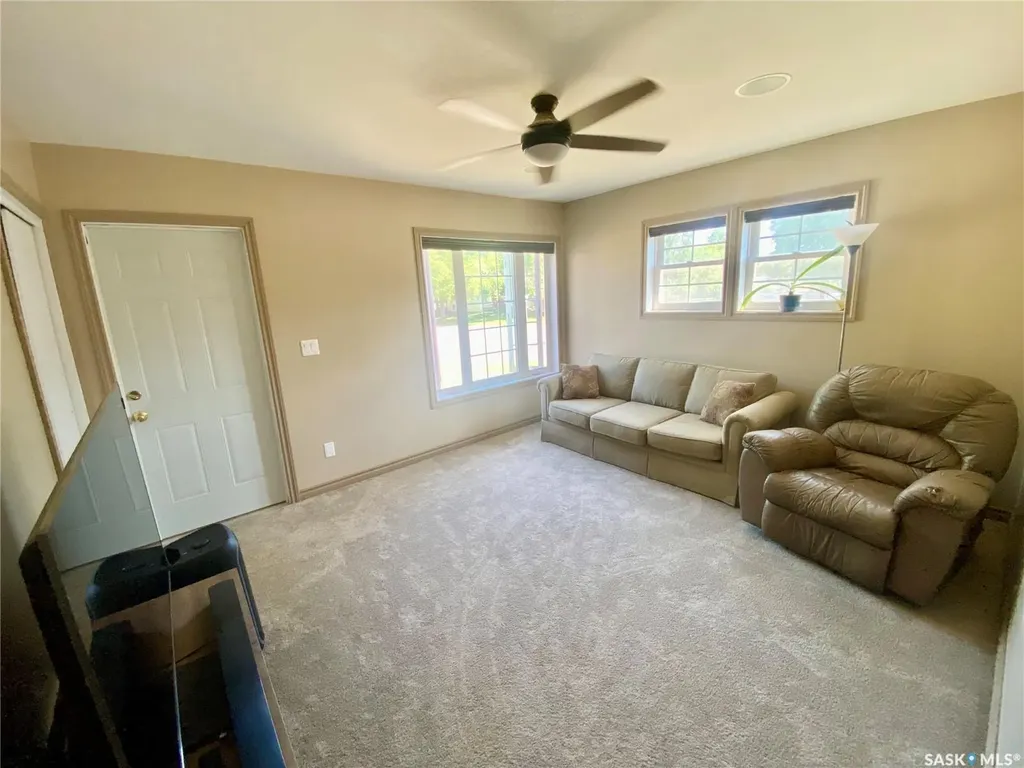 120 3rd Street W Carnduff SK S0C 0S0