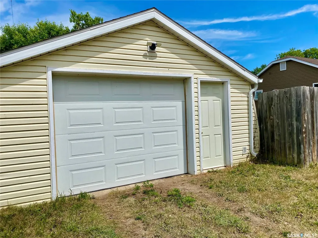 120 3rd Street W Carnduff SK S0C 0S0