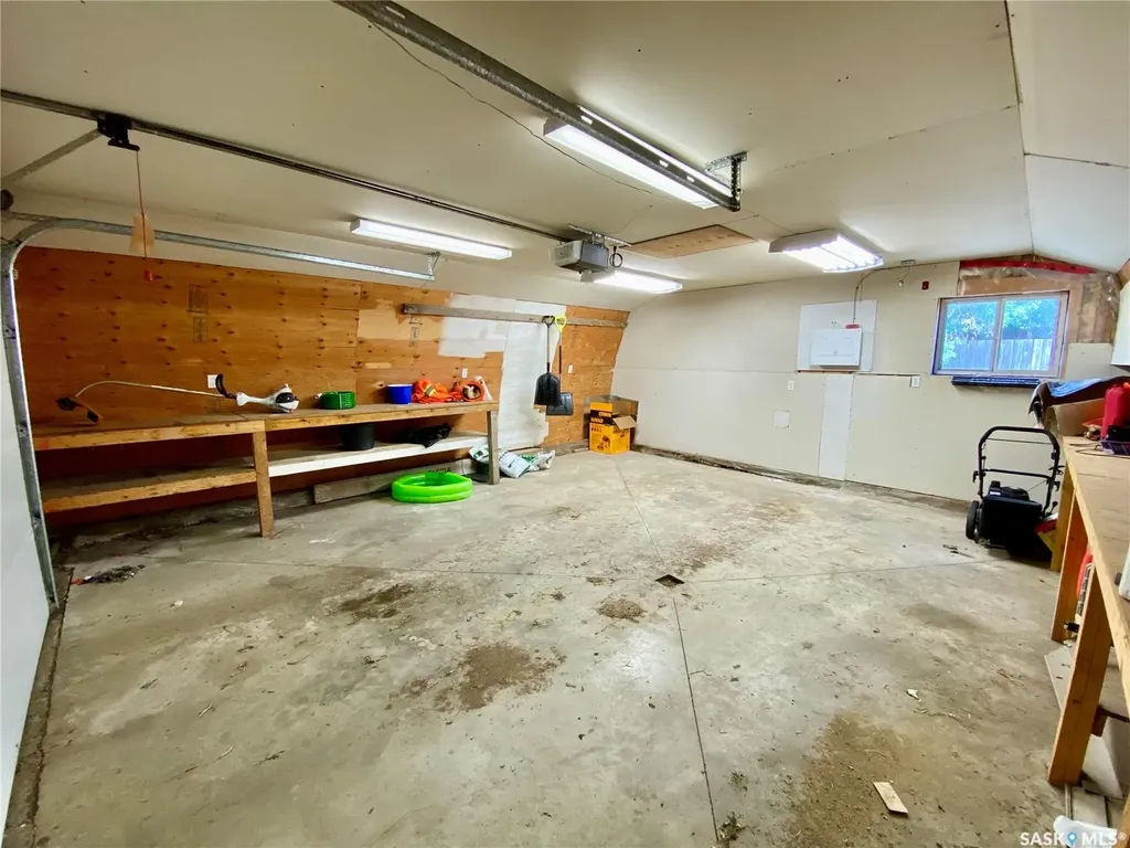 120 3rd Street W Carnduff SK S0C 0S0