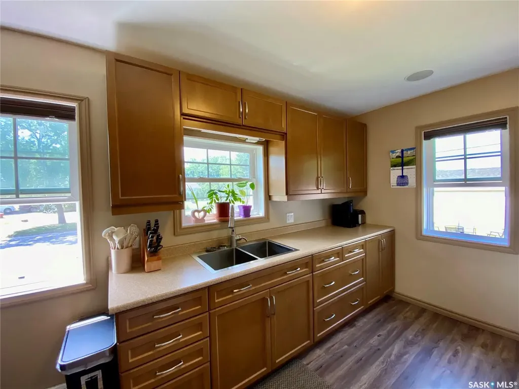 120 3rd Street W Carnduff SK S0C 0S0