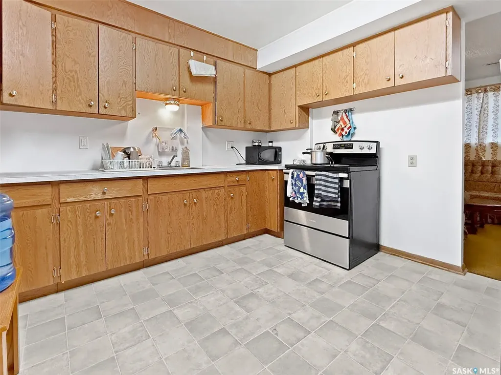 355 3rd Avenue SE Swift Current SK S9H 3K6