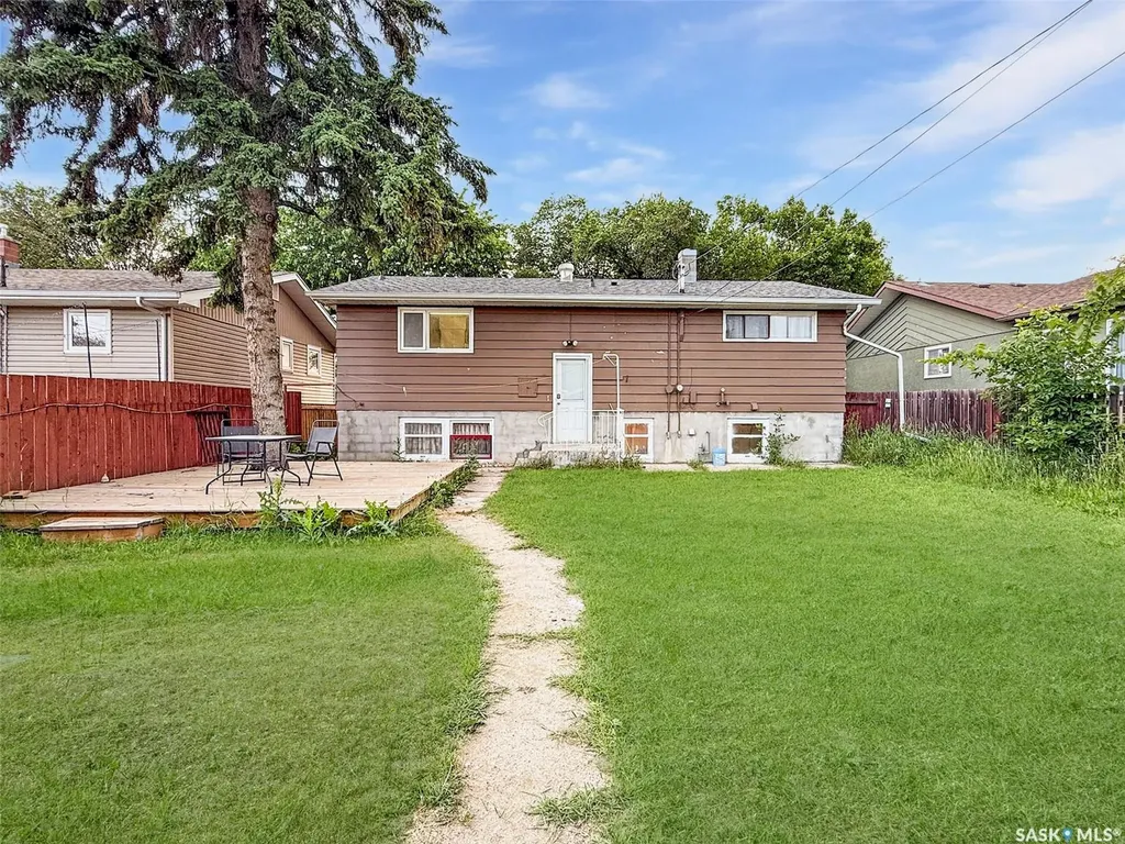355 3rd Avenue SE Swift Current SK S9H 3K6