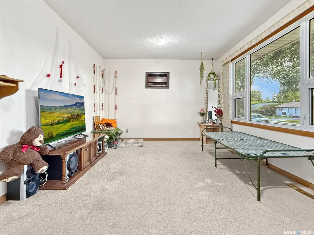 355 3rd Avenue SE Swift Current SK S9H 3K6