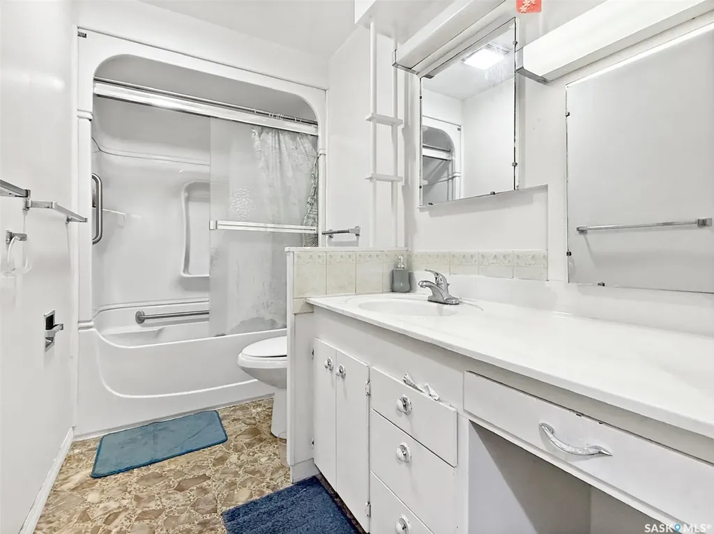 355 3rd Avenue SE Swift Current SK S9H 3K6