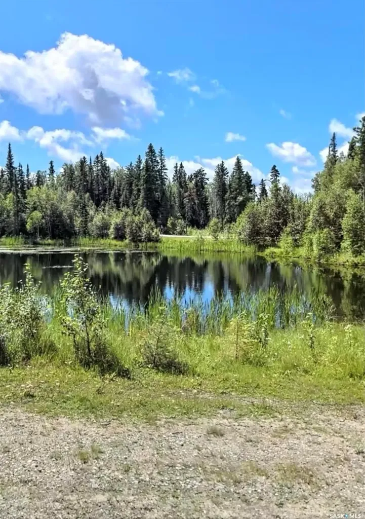 105 Estates Drive Elk Ridge SK S0J 2Y0