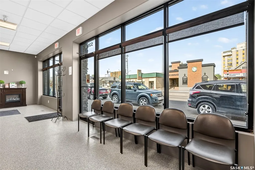 526 Main Street N Moose Jaw SK S6H 3K3