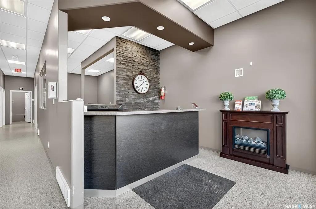 526 Main Street N Moose Jaw SK S6H 3K3