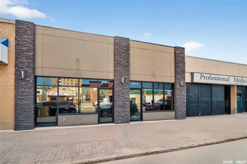 526 Main Street N Moose Jaw SK S6H 3K3