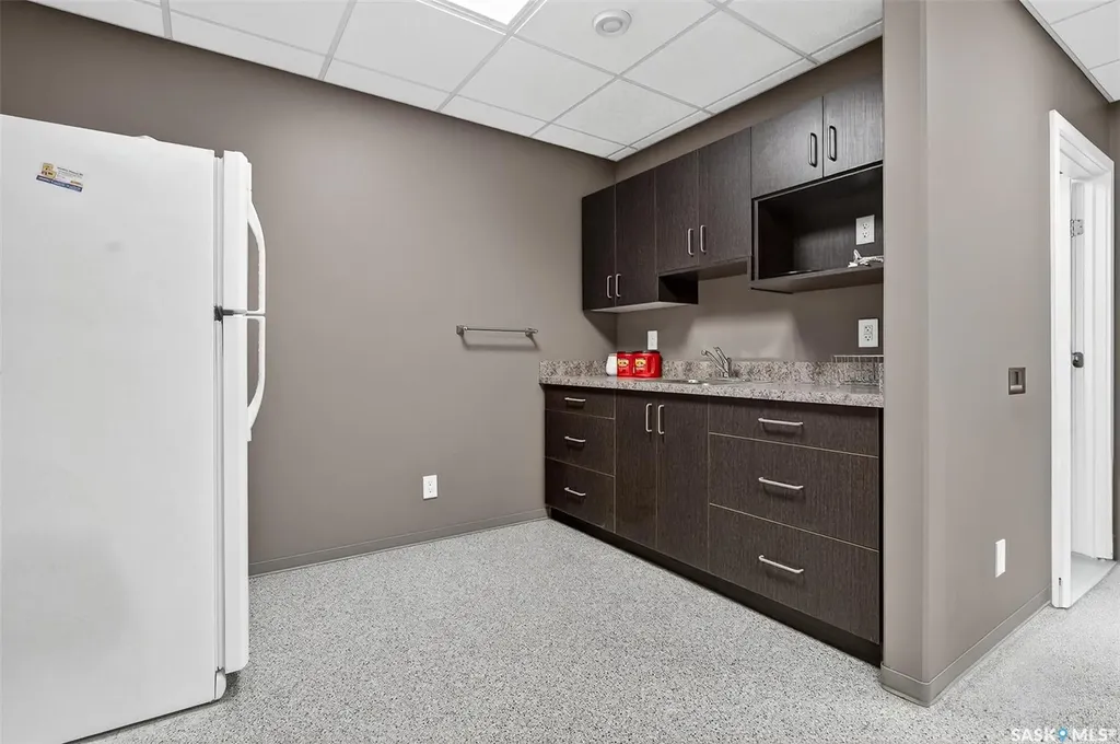 526 Main Street N Moose Jaw SK S6H 3K3