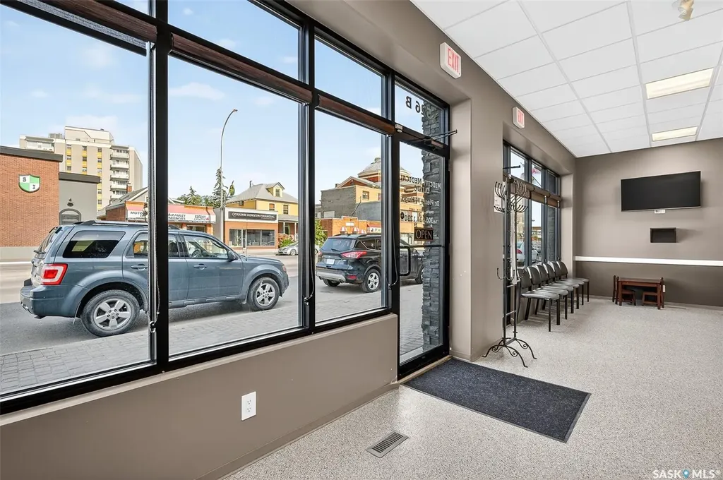 526 Main Street N Moose Jaw SK S6H 3K3