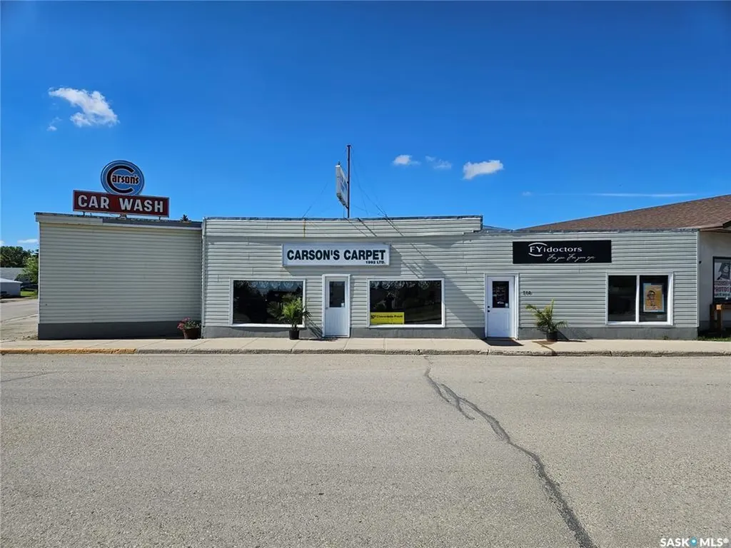 712 Railway Street Whitewood SK S0G 5C0