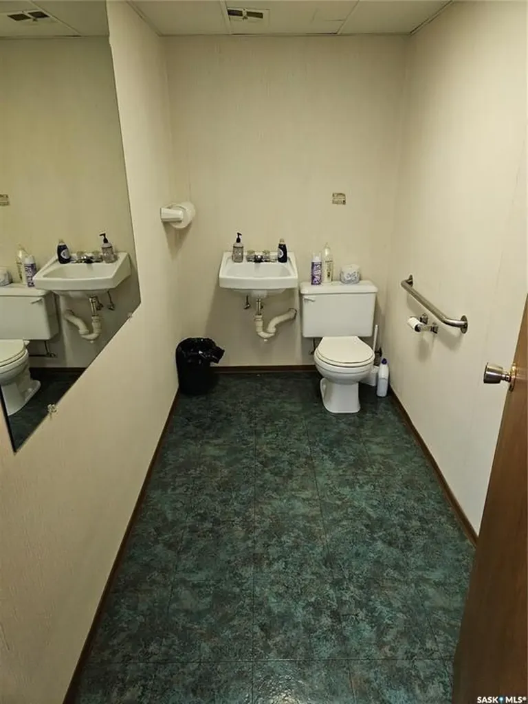 712 Railway Street Whitewood SK S0G 5C0