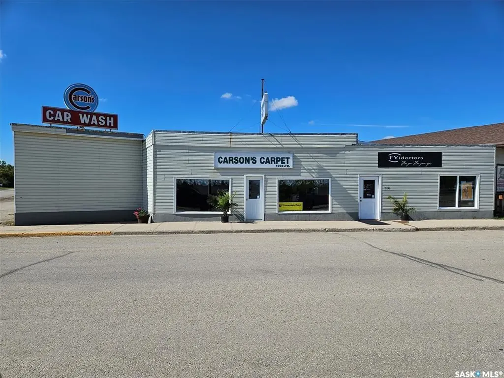 712 Railway Street Whitewood SK S0G 5C0