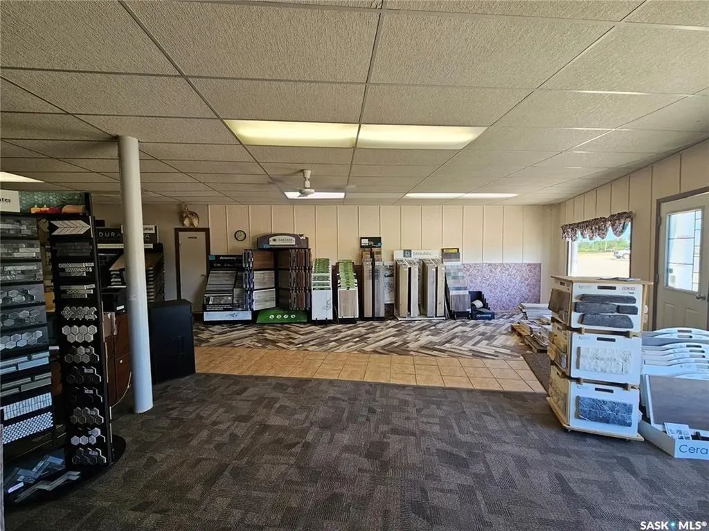 712 Railway Street Whitewood SK S0G 5C0