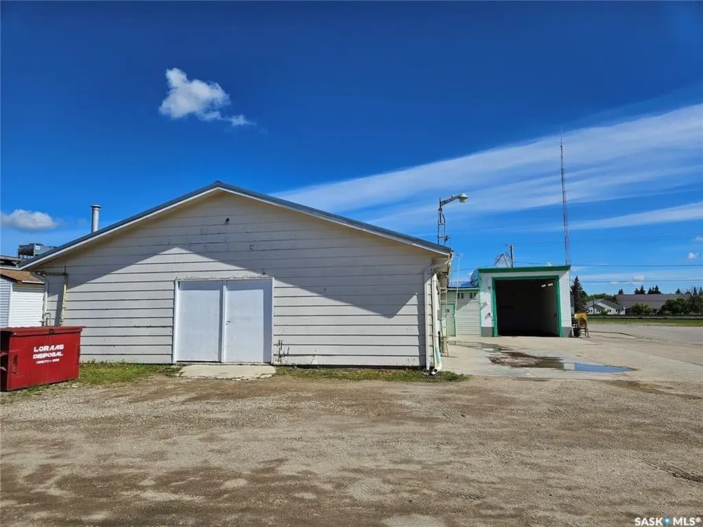 712 Railway Street Whitewood SK S0G 5C0