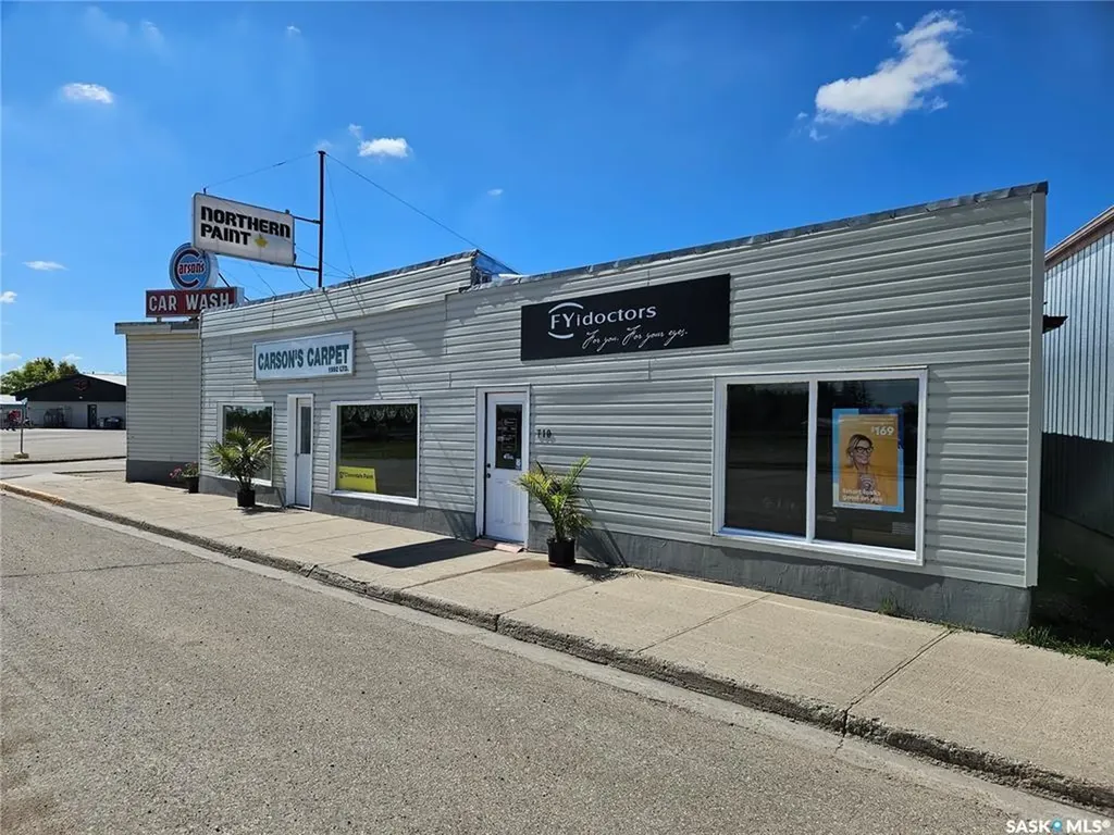 712 Railway Street Whitewood SK S0G 5C0
