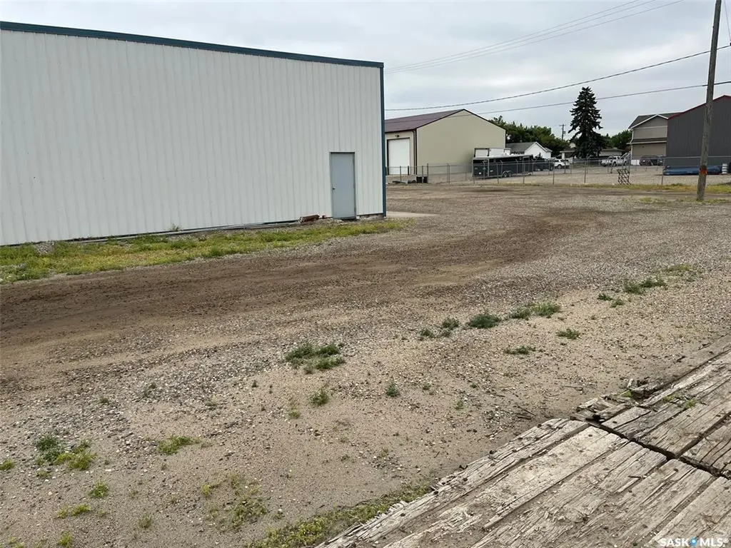 518 6th Street Estevan SK S4A 2L7