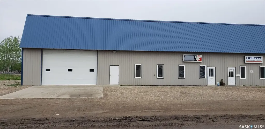 1009 6th Street Estevan SK S4A 1A5