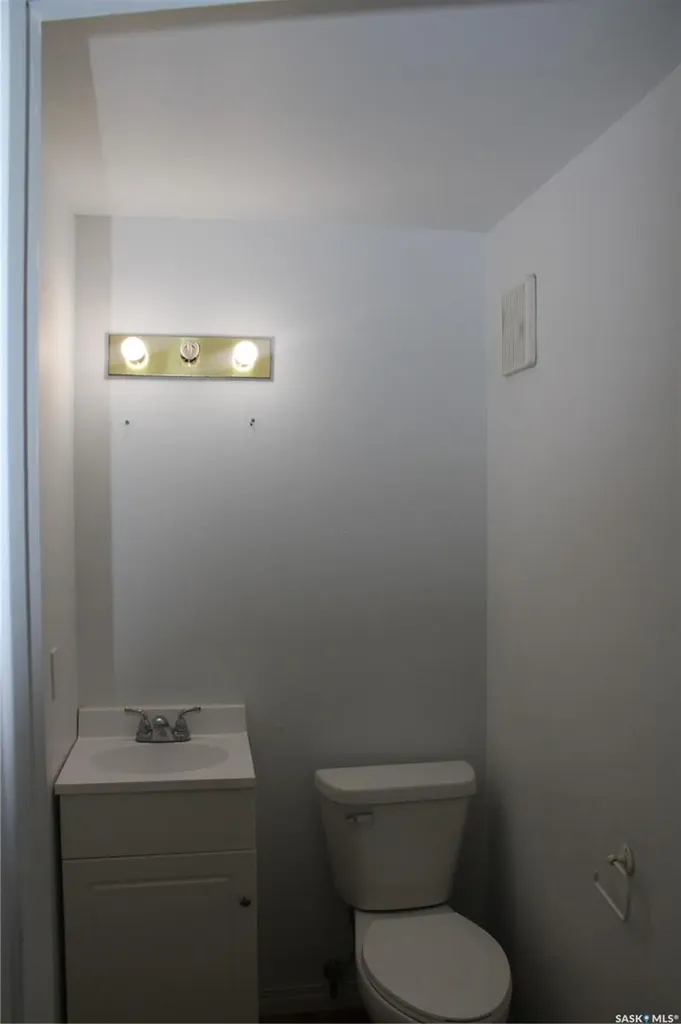 366 J Broadway Street W Yorkton SK S3N 0N8