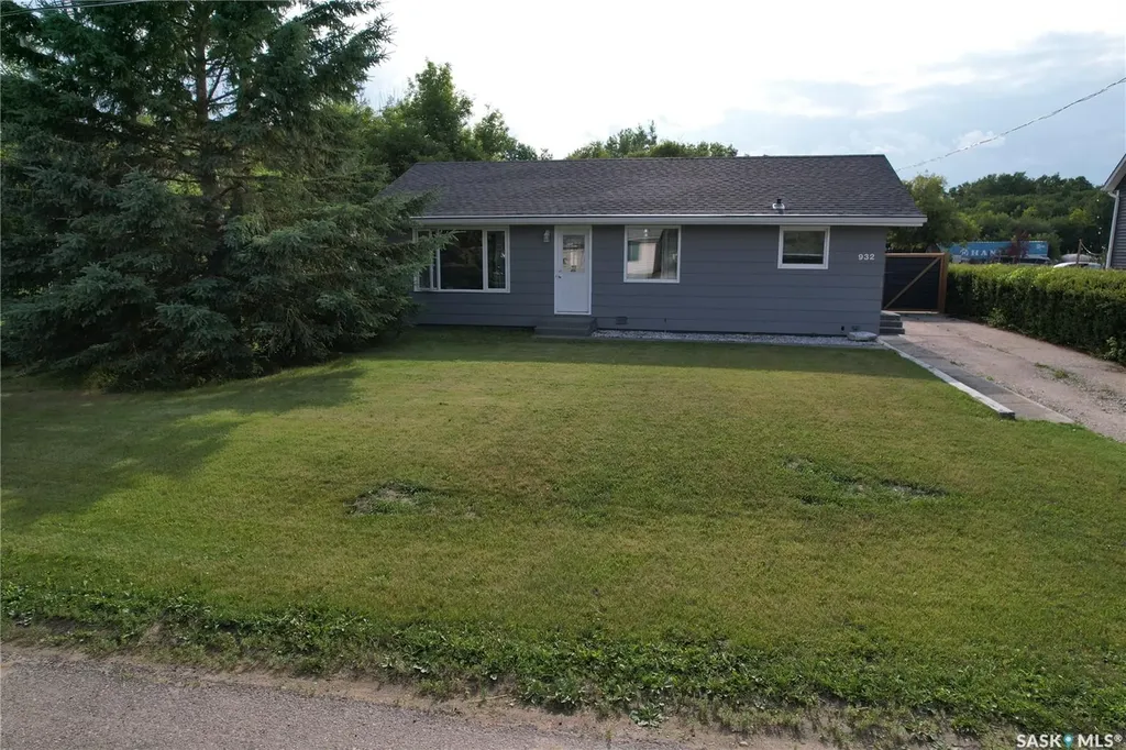 932 Lalonde Street Whitewood SK S0G 5C0