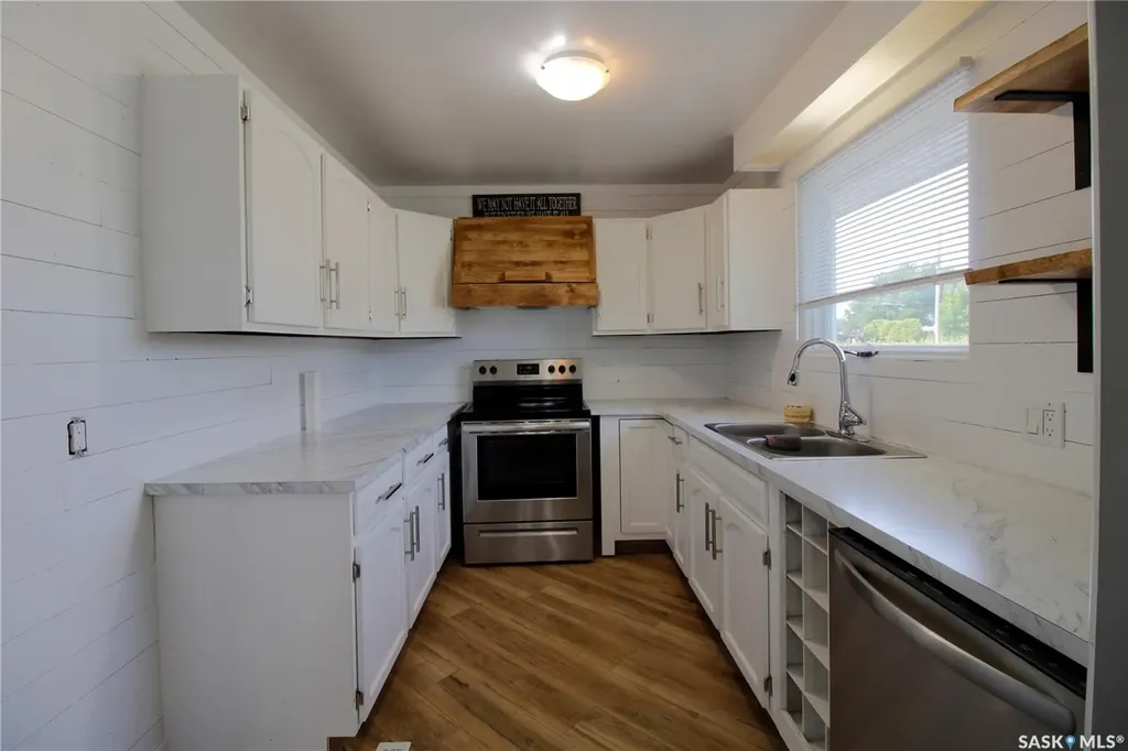 932 Lalonde Street Whitewood SK S0G 5C0