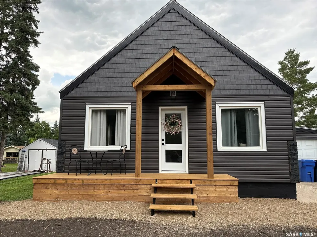 212 Riedel Avenue E Langenburg SK S0A 2A0